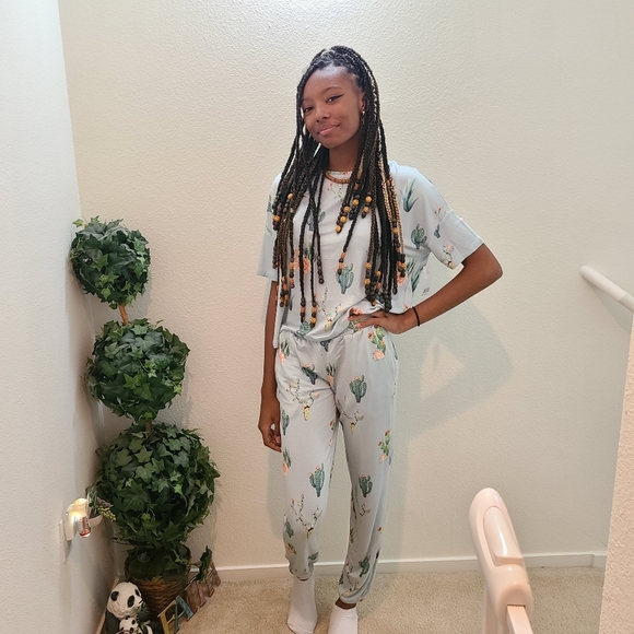 Honeydew Cactus 🌵 Sleep Shirt & Pants Set - Picture 14 of 16